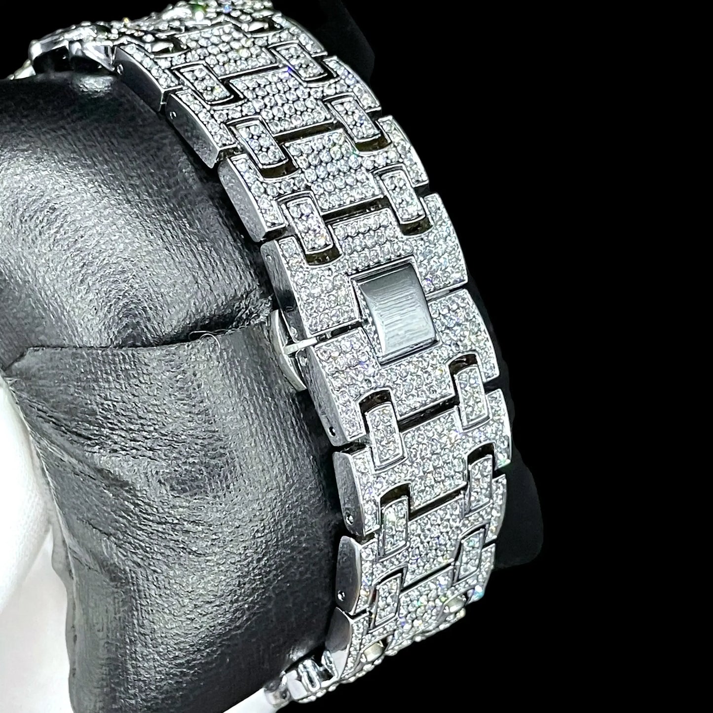 32mm Iced-Out Watches – LUXGlow Stone. Hip-Hop Wrist Watch