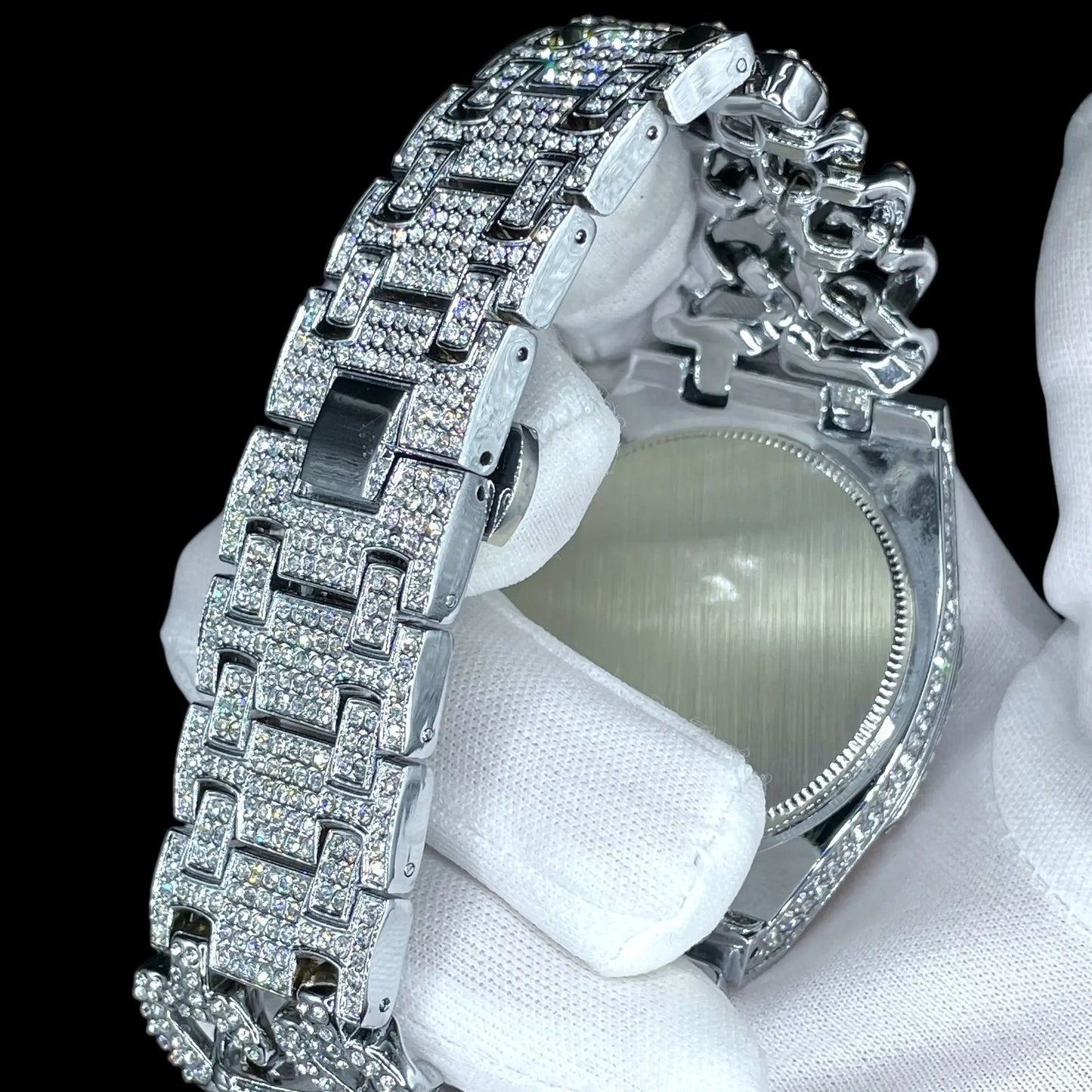 32mm Iced-Out Watches – LUXGlow Stone. Hip-Hop Wrist Watch
