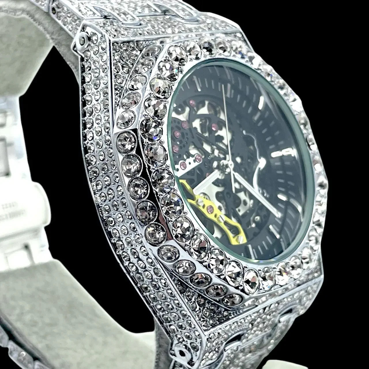 32mm Automatic Iced Watch – Skeleton Hip-Hop Timepiece