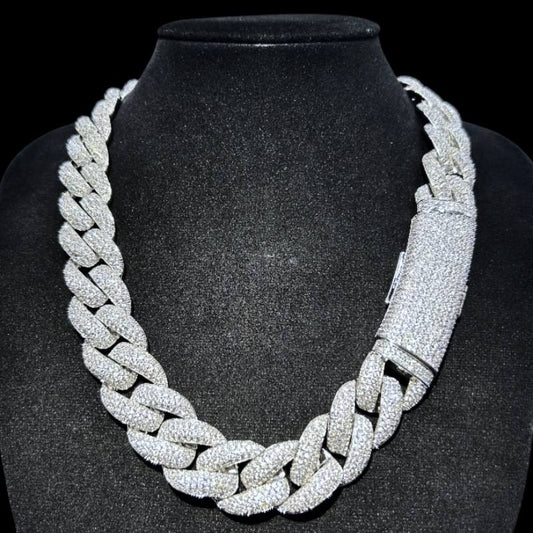 20MM Miami Cuban Chain with Long Buckle – Hip-Hop Necklace in Gold or Silver, 18–24in
