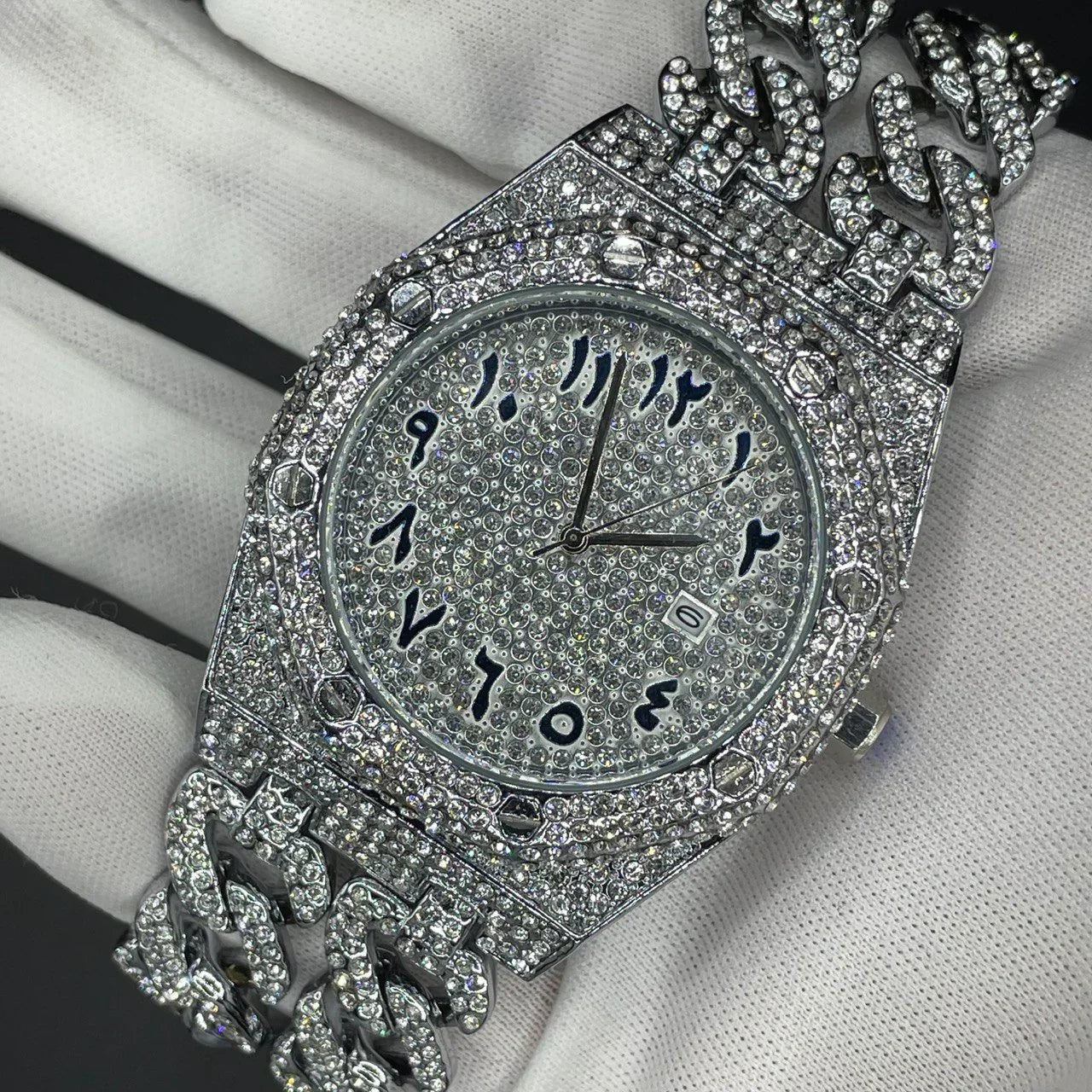 32mm Iced Out  LuxGlow™ Stones Round Timepiece - Stainless Steel Men's Watch