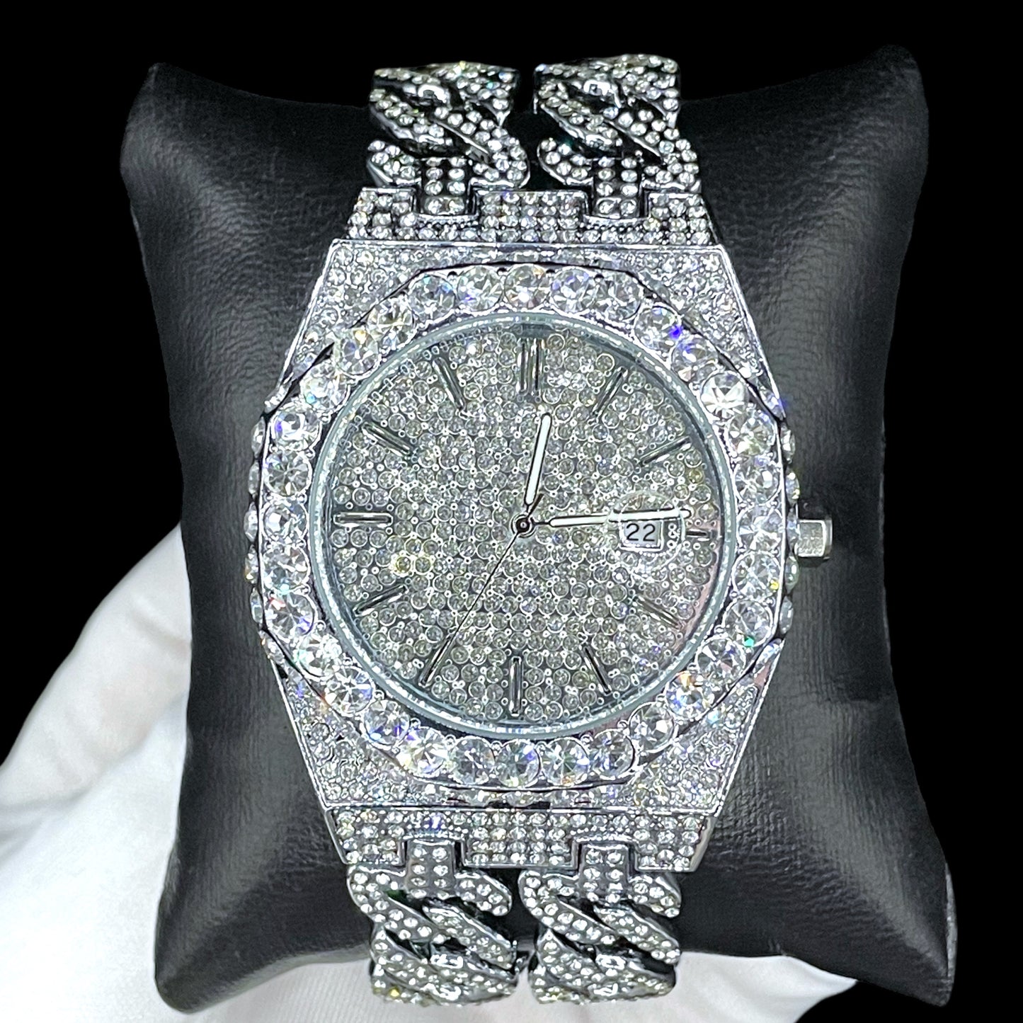 32mm Iced Out Watches. - Round Dial Hip-Hop Style Shiny Watch