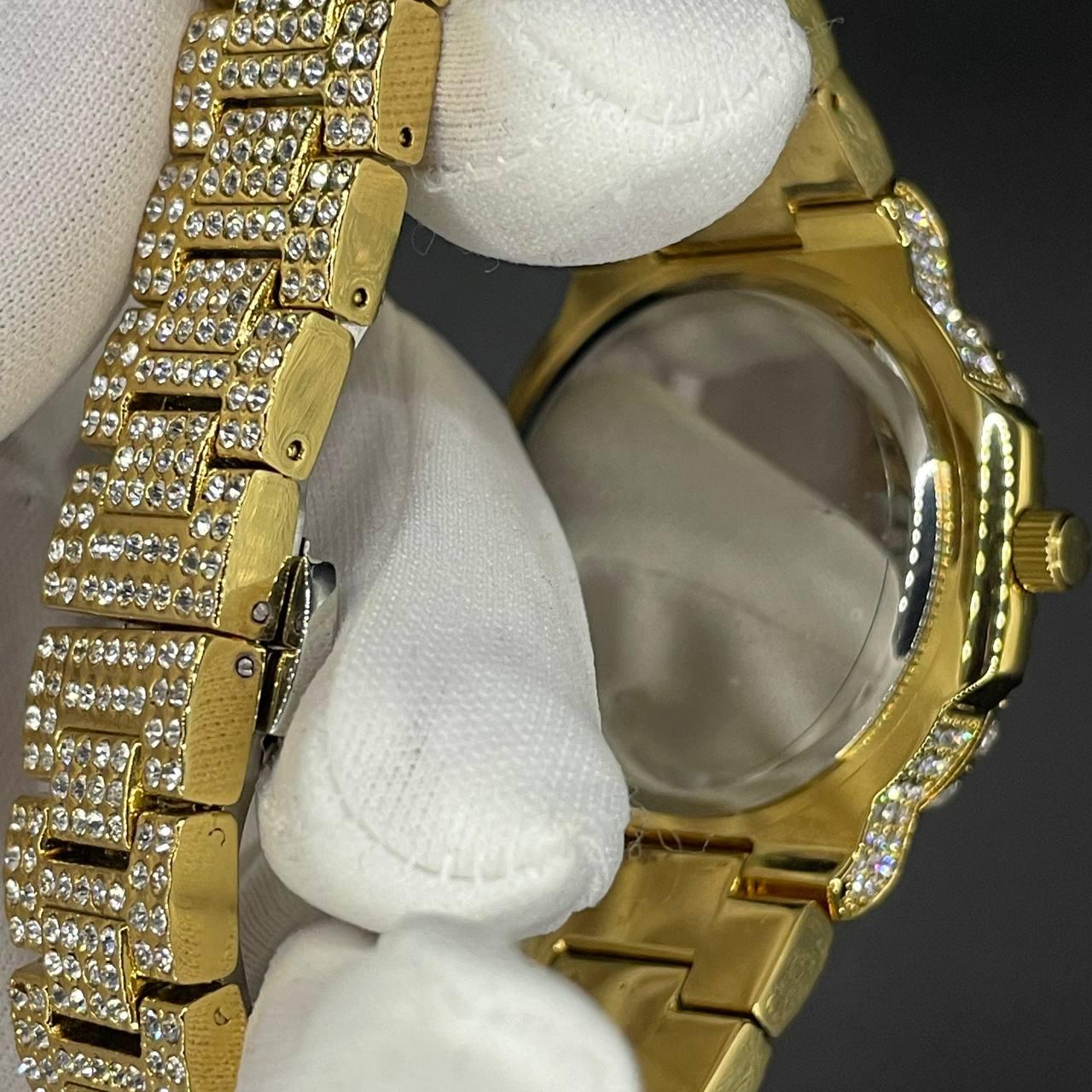 30mm Square Dial Iced Out Men’s Watch –  LuxGlow™ Stones, Golden Stainless Steel